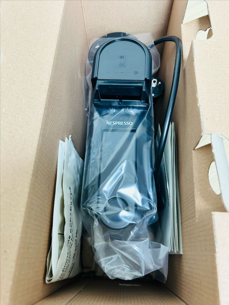 네스프레소 에센자 미니 C30 커피머신 새상품 판매합니당~ 이미지