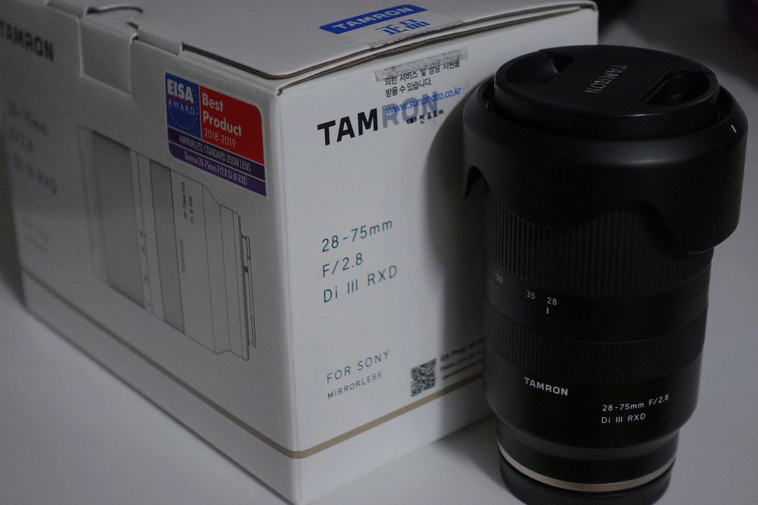 탐론 28-75mm F2.8 Di III RXD 소니 FE 렌즈 이미지