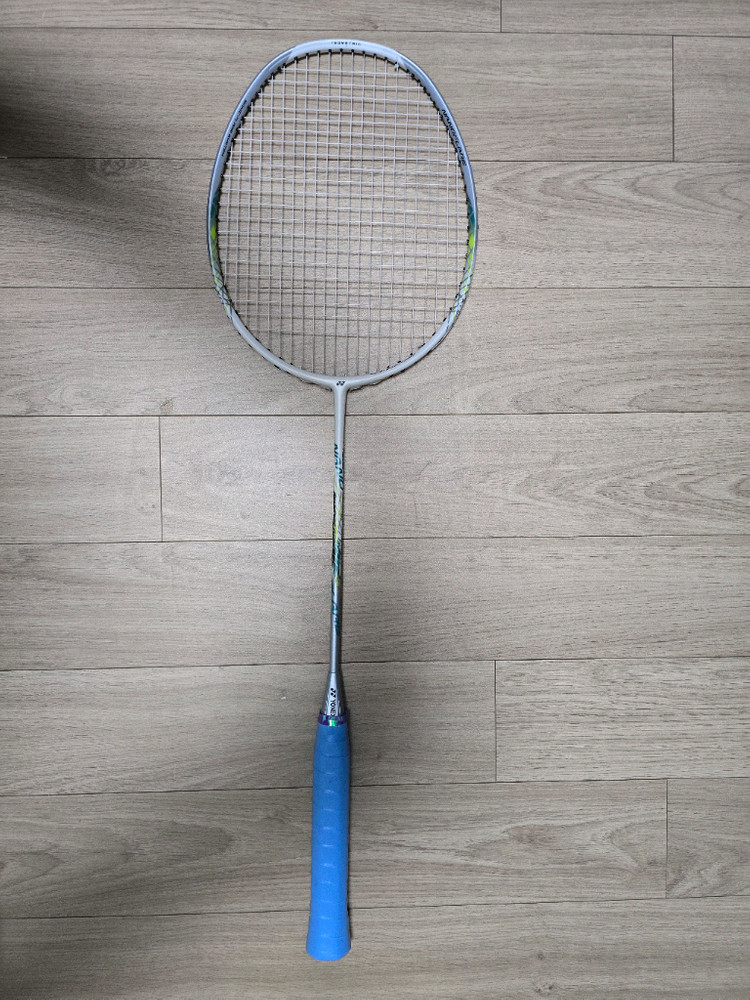 [S급l보증Ol택포] 요넥스 나노플레어 555 (4Ul장력:27) 판매합니다. 이미지