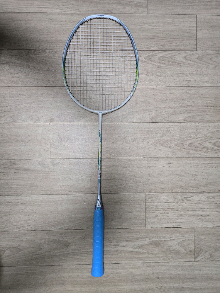 [S급l보증Ol택포] 요넥스 나노플레어 555 (4Ul장력:27) 판매합니다. 이미지