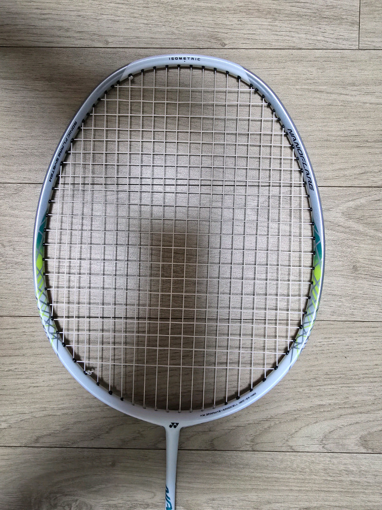 [S급l보증Ol택포] 요넥스 나노플레어 555 (4Ul장력:27) 판매합니다. 이미지