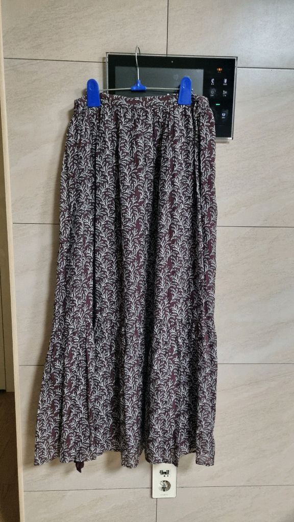 바네사브루노 롱스커트 이미지