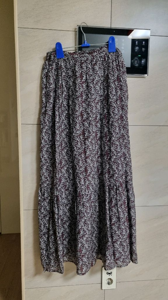 바네사브루노 롱스커트 이미지