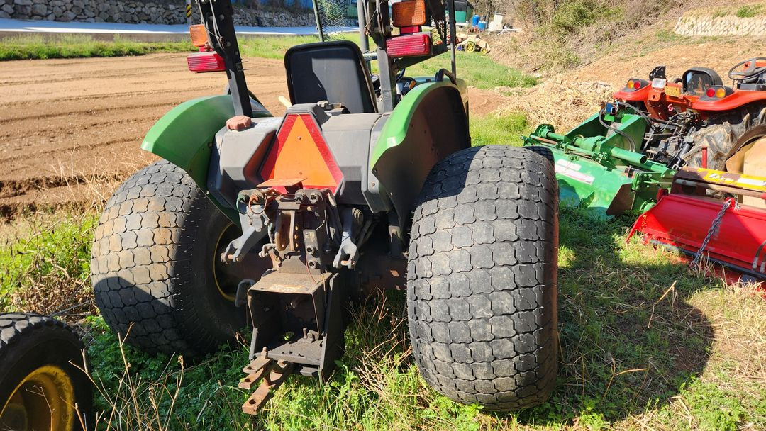 존디어5420 (75마력) 실사용시간 405시간 알터네이터 없음 트랙터 트랙트 트렉터 트렉트 본기만 이미지