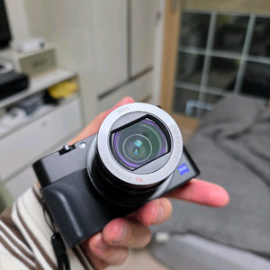 소니 rx100m5a 카메라 팝니다