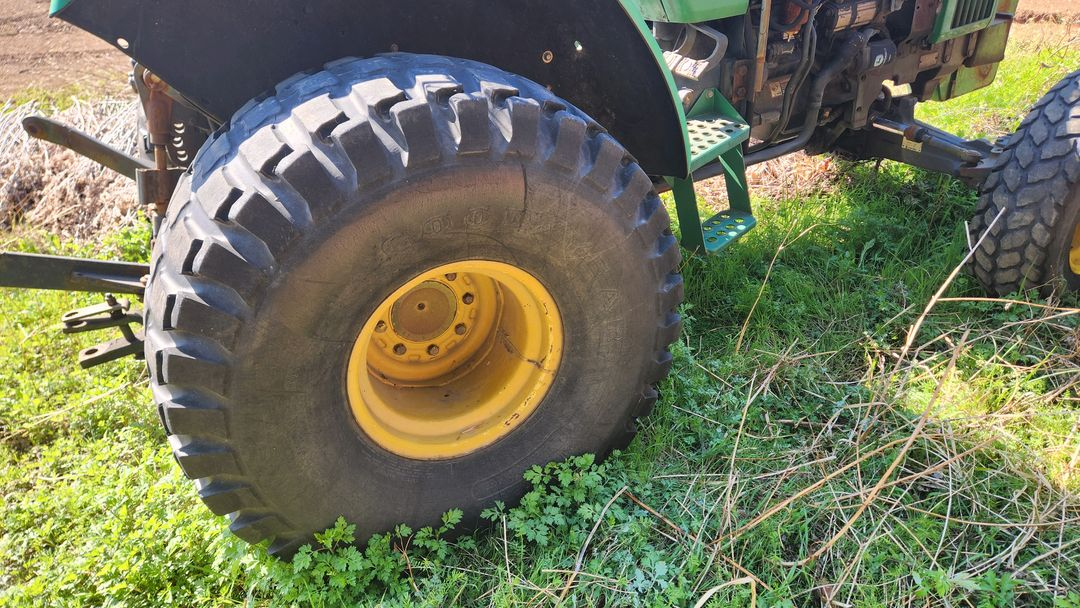 존디어5400(68마력) 트랙터 트랙트 트렉터 트렉트 본기만 이미지