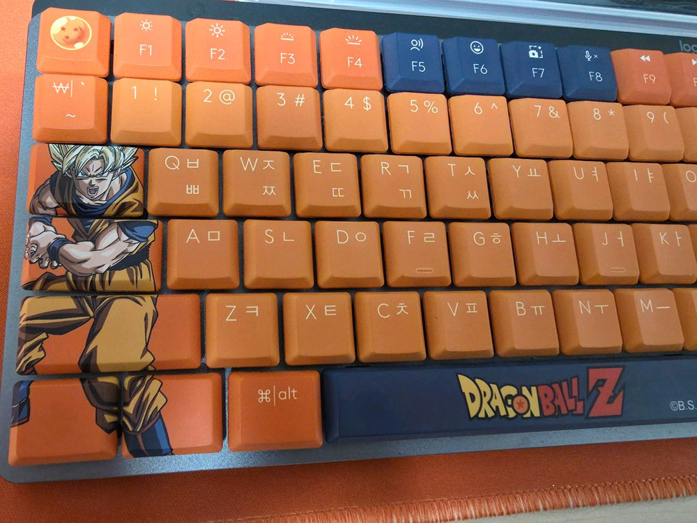 로지텍 MX Mechanical 드래곤볼 콜라보 이미지