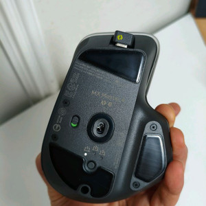 로지텍 mx master 4 이미지