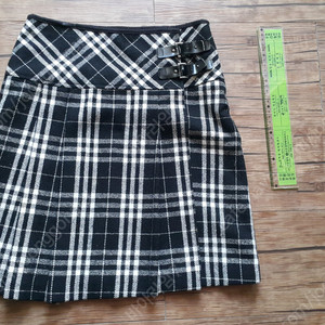 여성55 66 스커트 체크 오픈 이미지