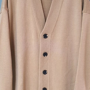 블론드나인(봄가을용) 니트카디건 XL사이즈 105호 드라이완료! 이미지