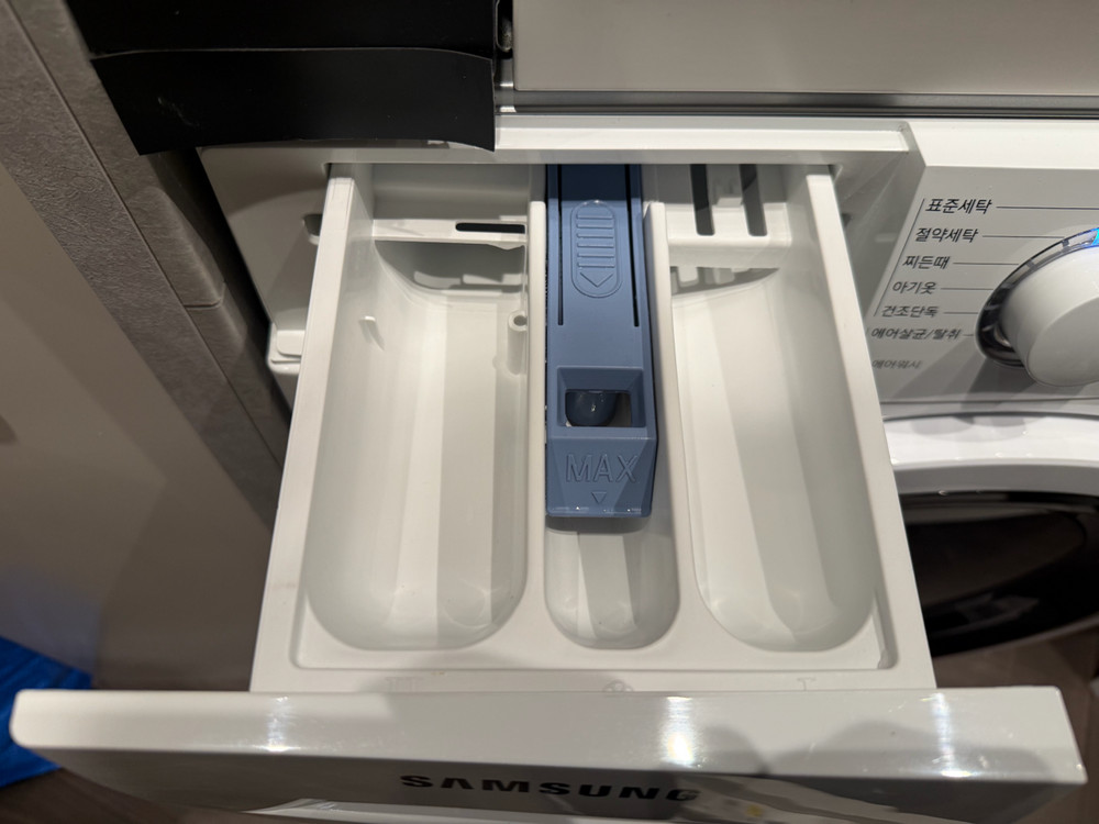 상태최상 삼성 빌트인 세탁기 건조 포함 9kg . 4kg 이미지