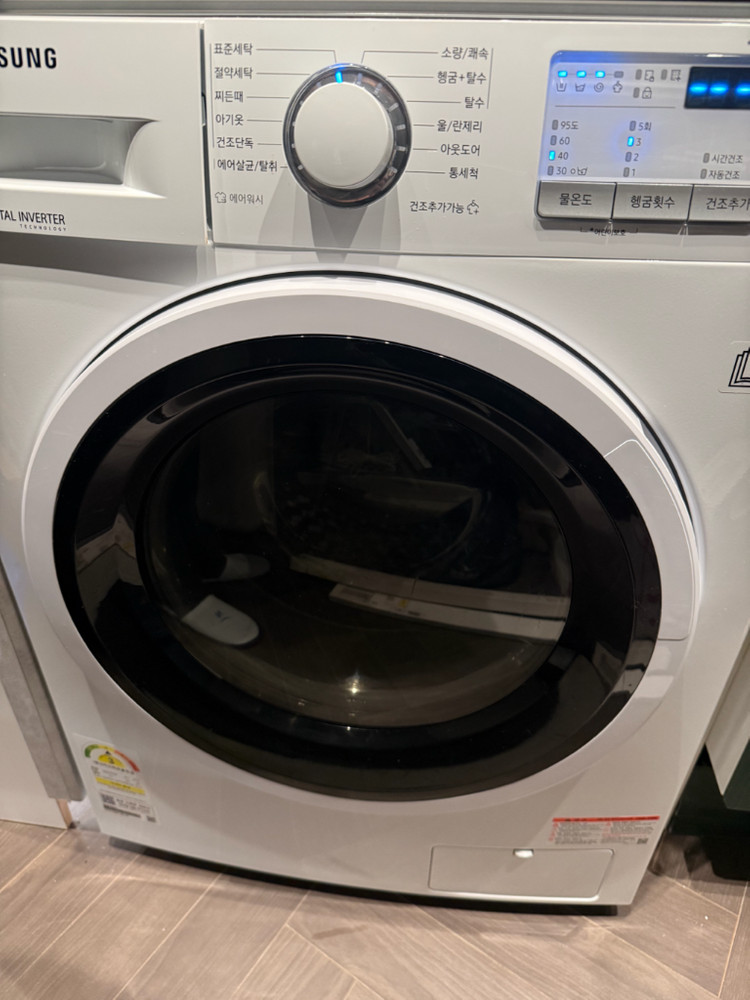 상태최상 삼성 빌트인 세탁기 건조 포함 9kg . 4kg 이미지