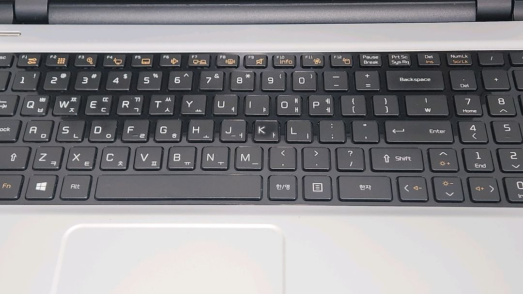 LG 15N360 펜티엄5세대 노트북_SSD250G_램8G_새배터리 이미지