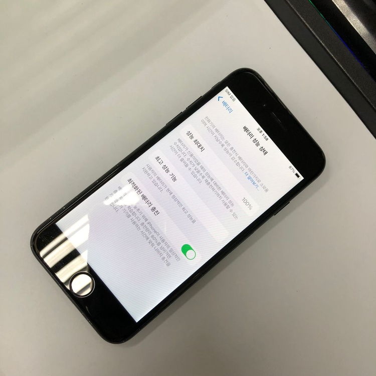 x아이폰7 32GB 매트블랙 중고폰 배터리100% 인스타 사진폰 레트로감성 카메라폰 212653 이미지