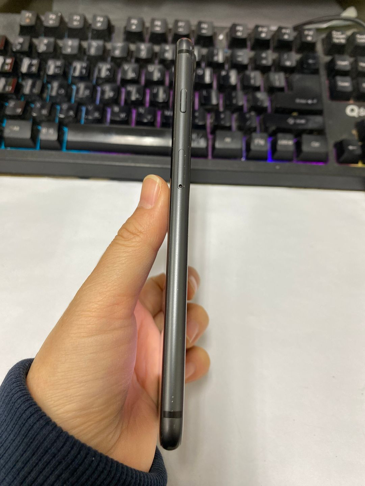 아이폰8플러스 8+ 스그 A급 256GB 배터리100% 감성레트로 사진폰 인스타 카메라폰 198025 이미지