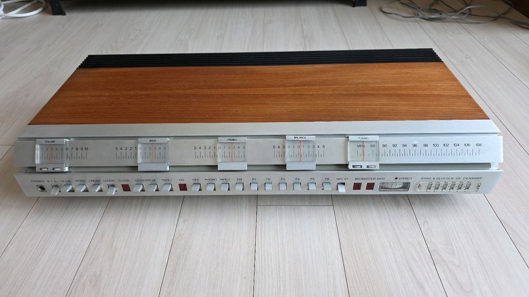 B&O Beomaster 4400 빈티지 리시버 이미지