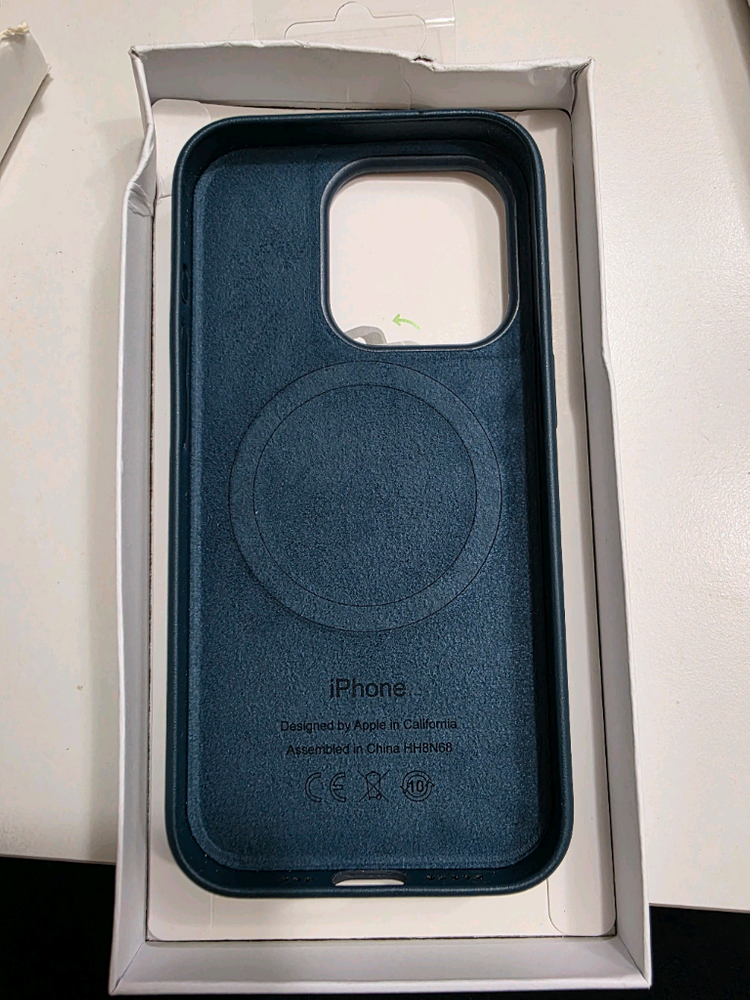 아이폰 15프로 레더케이스 팝니다 이미지