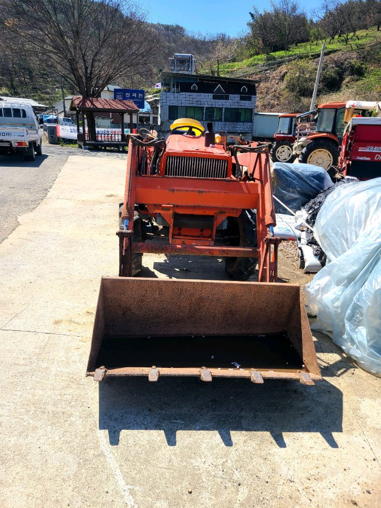 대동 트랙터 35마력판매합니다 이미지