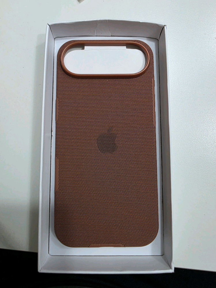 아이폰 17 에어 테크우븐 케이스팝니다 이미지