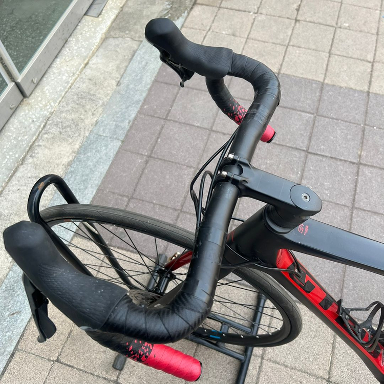 첼로 케인 D8 카본 로드 자전거 팝니다. 이미지