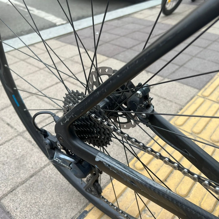 첼로 케인 D8 카본 로드 자전거 팝니다. 이미지