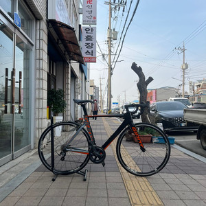 자이언트 프로펠 어드밴스1 풀카본 로드 자전거 팝니다. 이미지