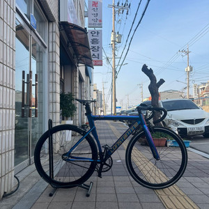 콘스탄틴 어베인 카멜레온 픽시 자전거 팝니다. 이미지