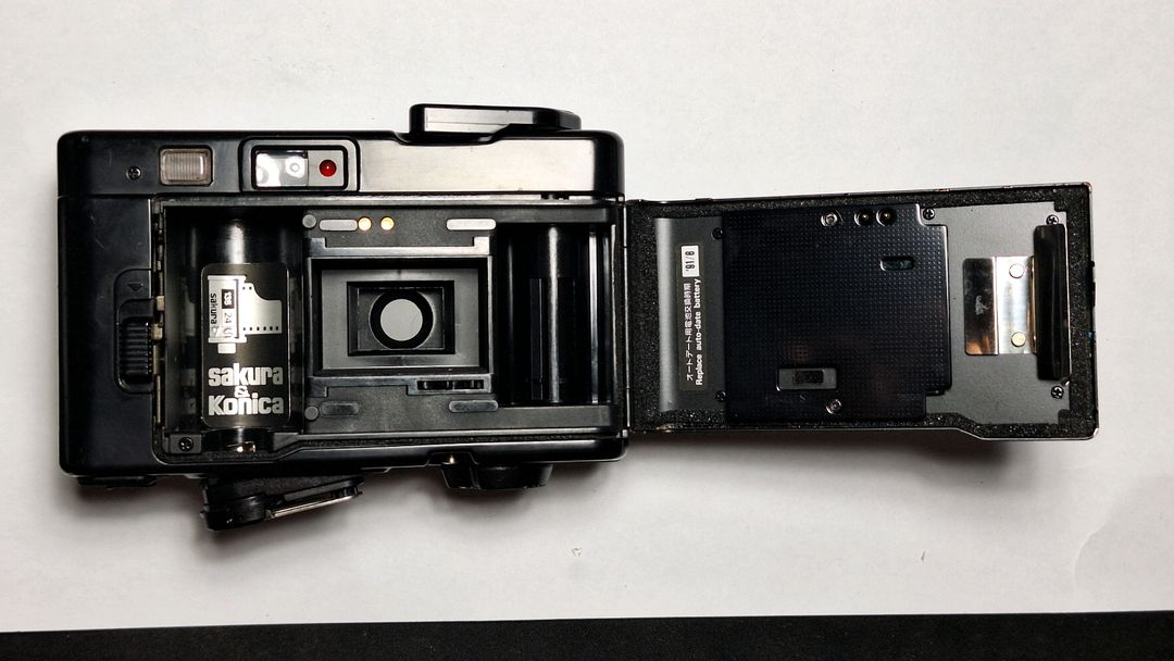 코니카 EFJ 필름카메라 빈티지 레트로 로모 앤틱 y2k 일본 감성 필카 촬영 사진 이미지