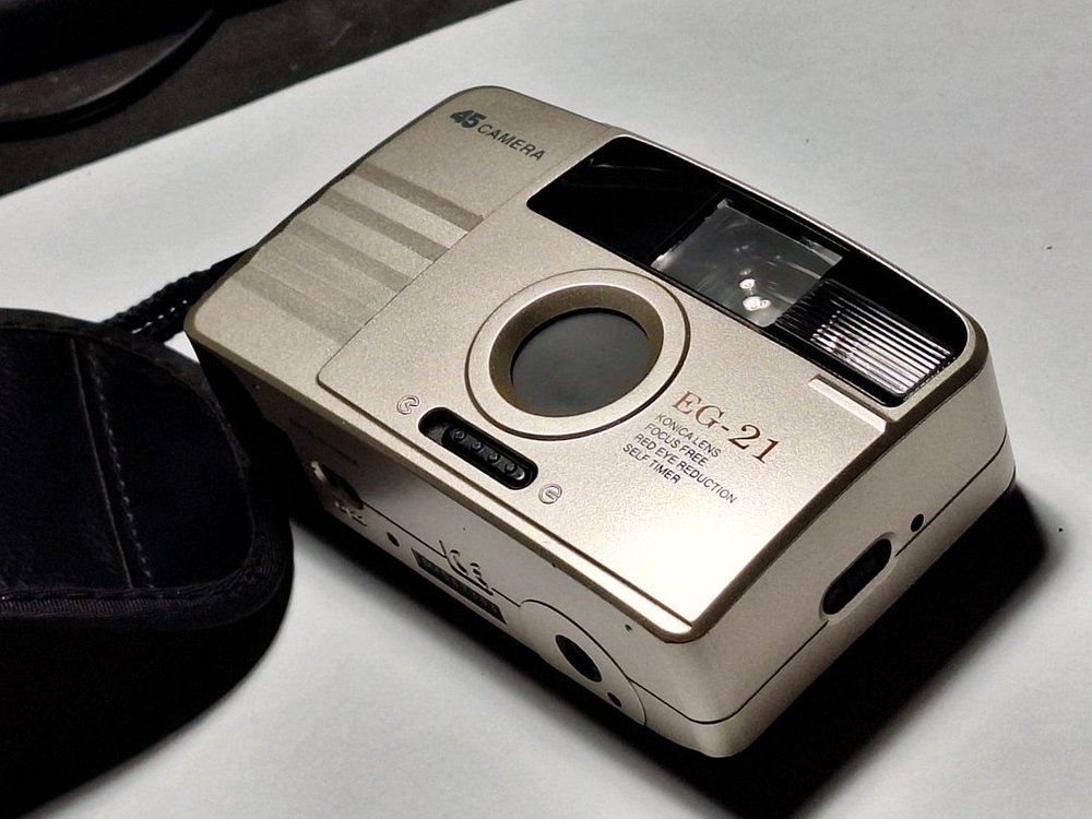 민트급/45 CAMERA EG-21 필름카메라 코니카 빈티지 레트로 로모 앤틱 y2k 일본 감성 필카 촬영 사진 이미지