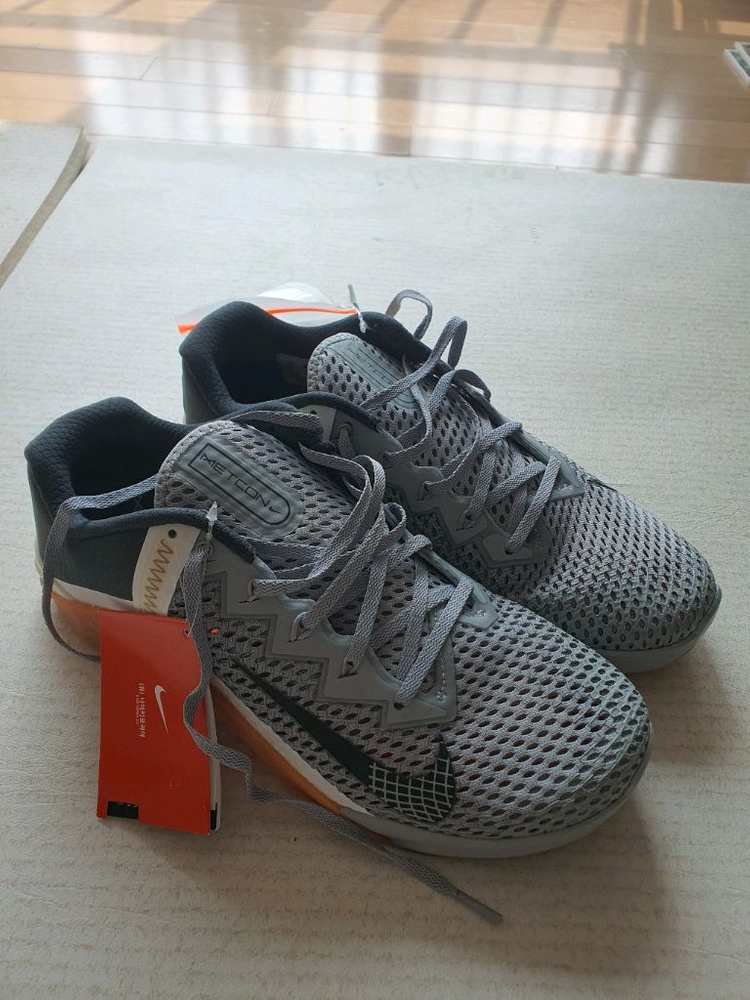 나이키 매트콘6 290 이미지