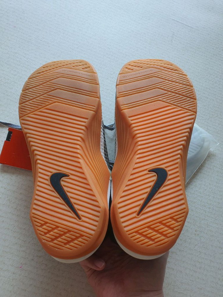 나이키 매트콘6 290 이미지