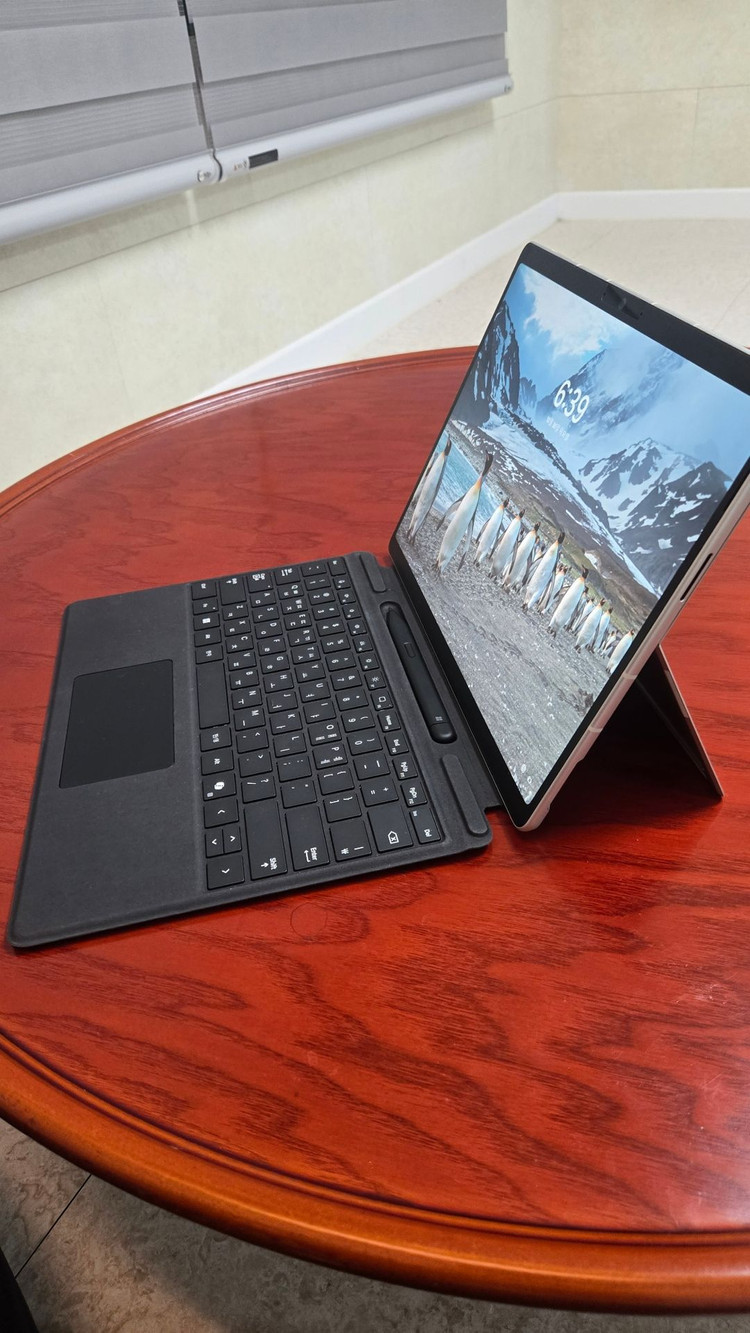 [신품급] 서피스프로11 5G 풀박스+알칸타라키보드+슬림펜2+케이스 등(영상첨가) 이미지