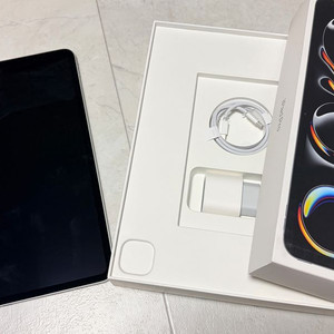 애케플 아이패드 프로 m4 13인치 실버 256gb 풀박스 이미지