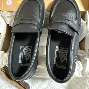 vans 스케이트 로퍼 240 이미지