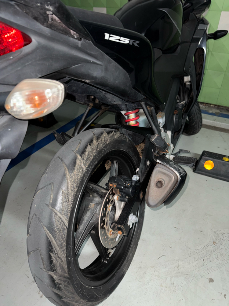 cbr125 흑마 3만키로때 이미지