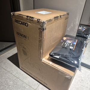 레카로 제논 신생아 카시트 이미지