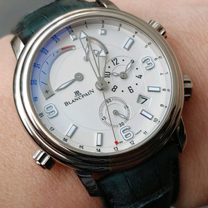 블랑팡 르망 알람gmt 18k금통 40mm 이미지