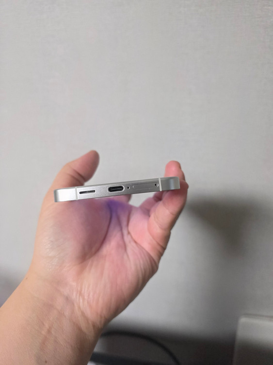 갤럭시 S24플러스 마블 그레이 256기가 SS급 팔아요~ 이미지