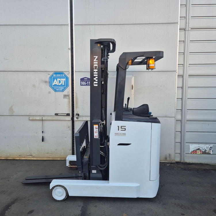 니찌유 전동지게차 1.5톤 3단 5500MM 사이드쉬프트장착 2019년식 이미지