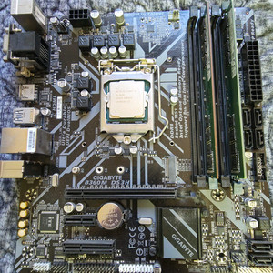 기가바이트 B360M DS3H + i5-8500 + 16gb ram판매합니다 이미지
