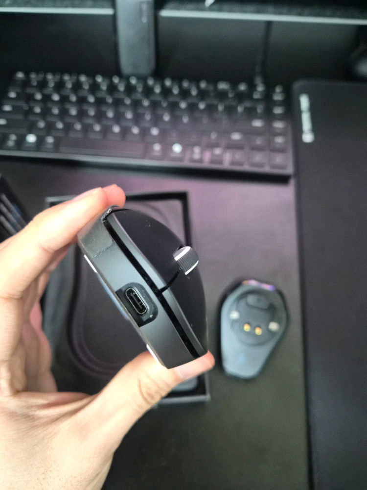 지프로 슈퍼라이트2c+충전독 이미지