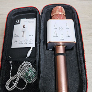 [새제품] 뮤즈 블루투스 노래방 마이크 + 전용케이스 풀세트 이미지