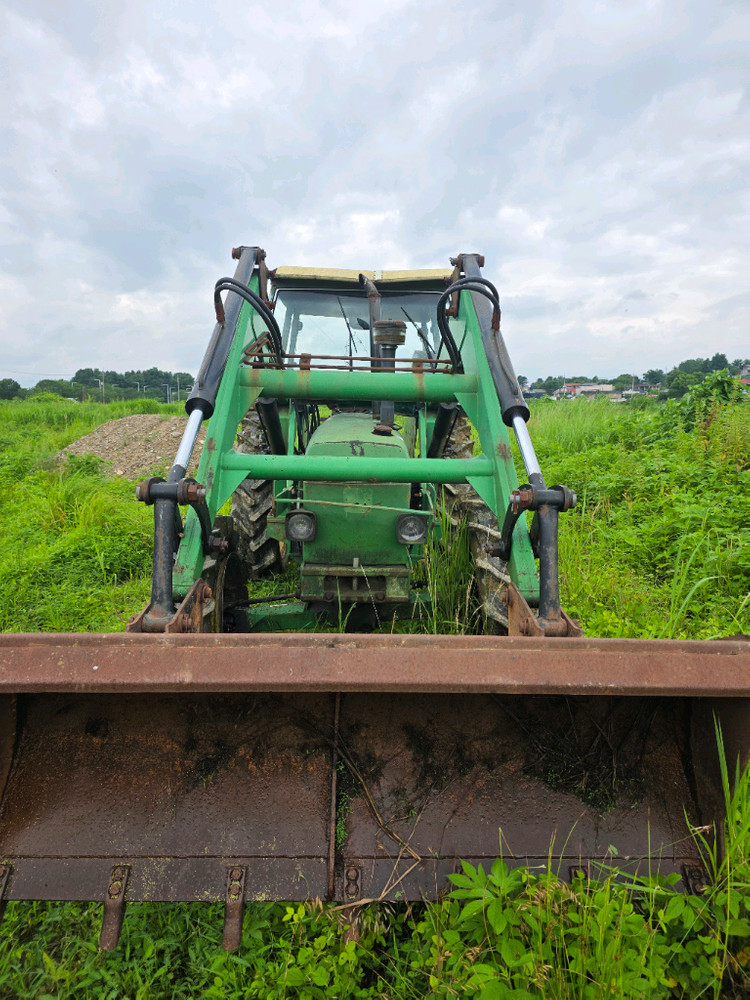 트랙터쫀디어90마력엔진교환 이미지