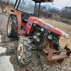 39마력 트랙터(수리필요) 이미지