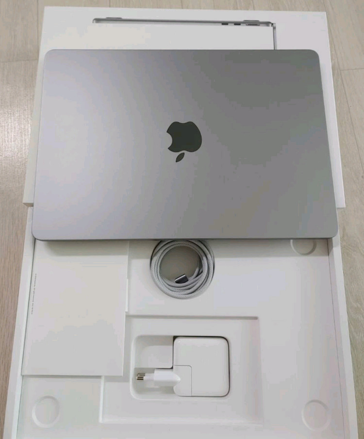 (최대성능치 100%)맥북 에어 M2 16G 256G 풀박스 이미지