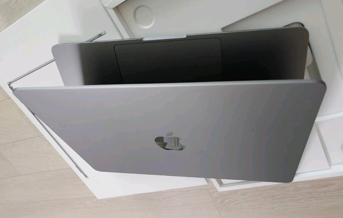 (최대성능치 100%)맥북 에어 M2 16G 256G 풀박스 이미지