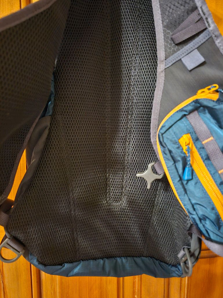 몽벨 백팩 15L 이미지