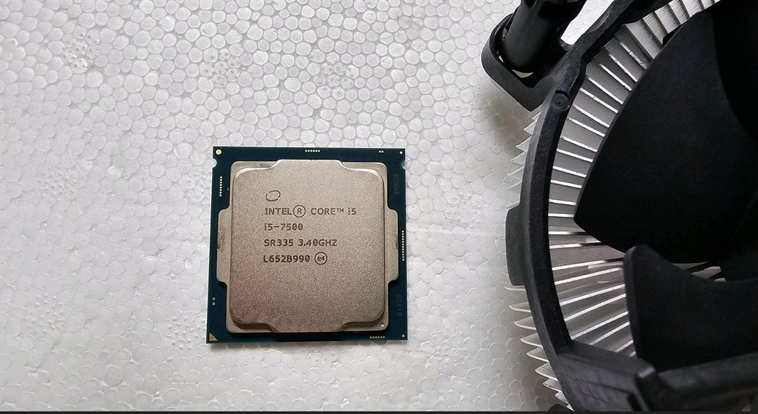 인텔 코어 i5 7500 소켓1151 이미지