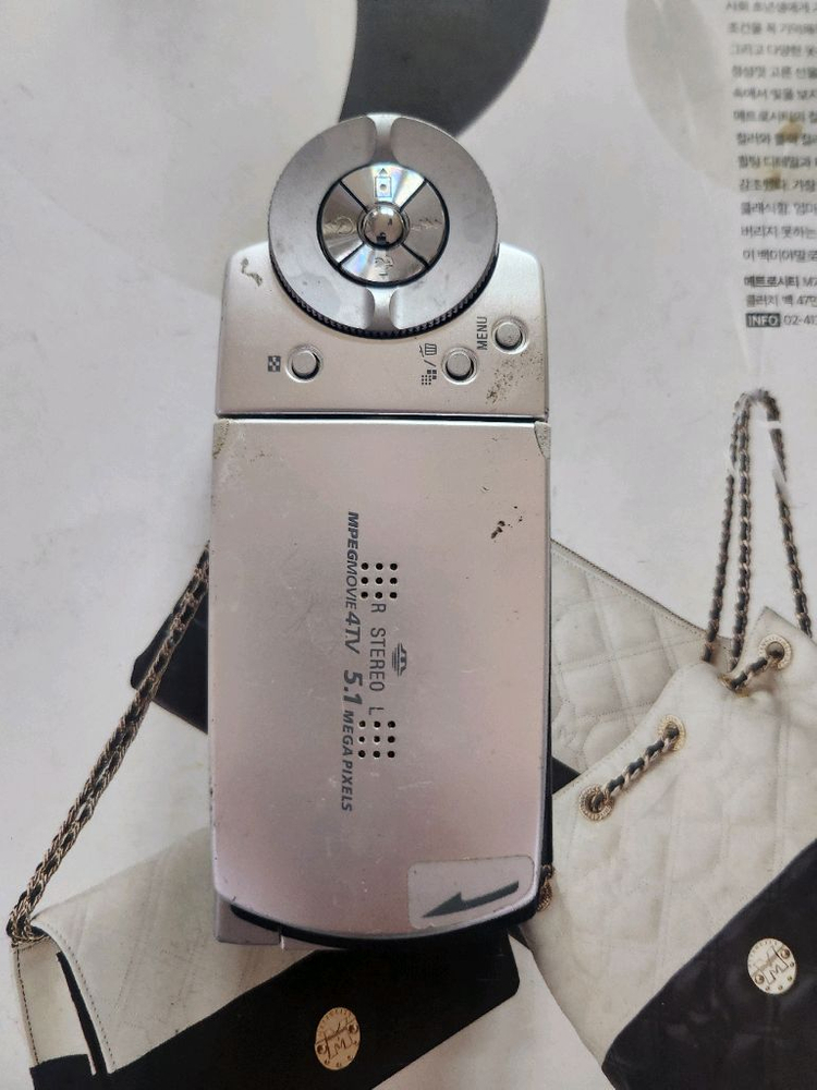 소니 사이버샷 Carl Zeiss DSC-M2 카메라 이미지