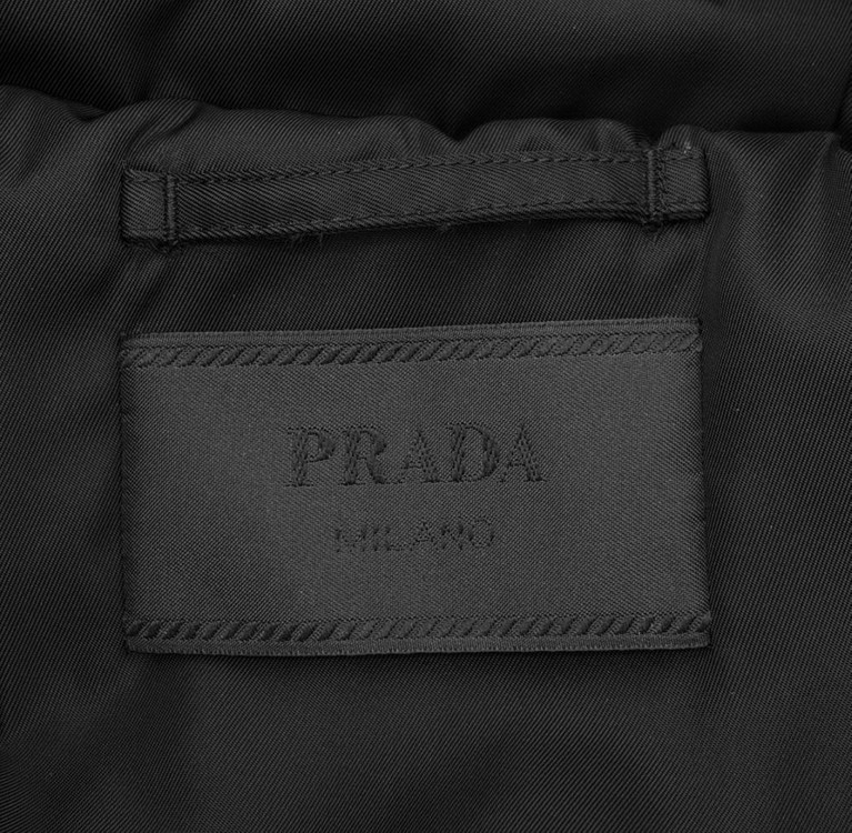 [XXL] 프라다 남성 삼각로고 리나일론 다운 코트 롱 패딩 자켓 블랙 이미지